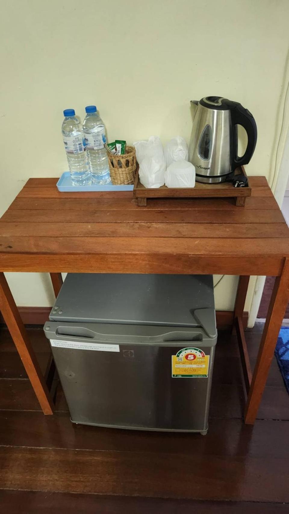 Baan Khun Ya Ayutthaya Hotel Екстериор снимка