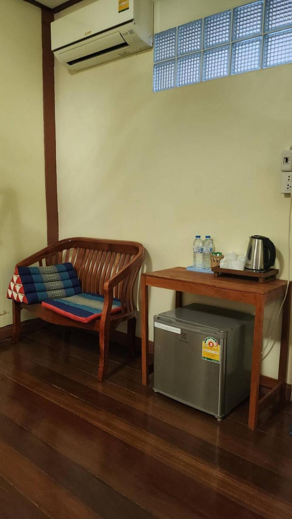 Baan Khun Ya Ayutthaya Hotel Екстериор снимка
