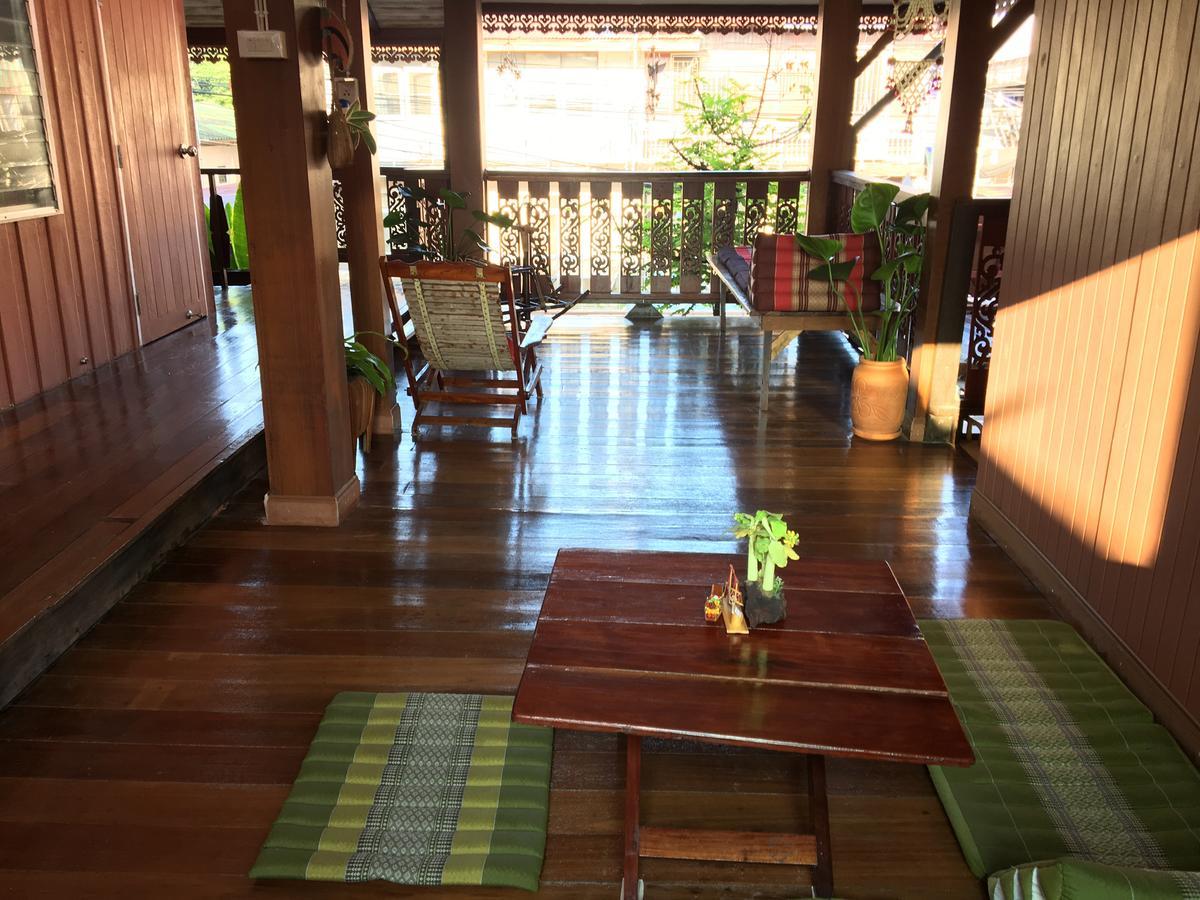 Baan Khun Ya Ayutthaya Hotel Екстериор снимка