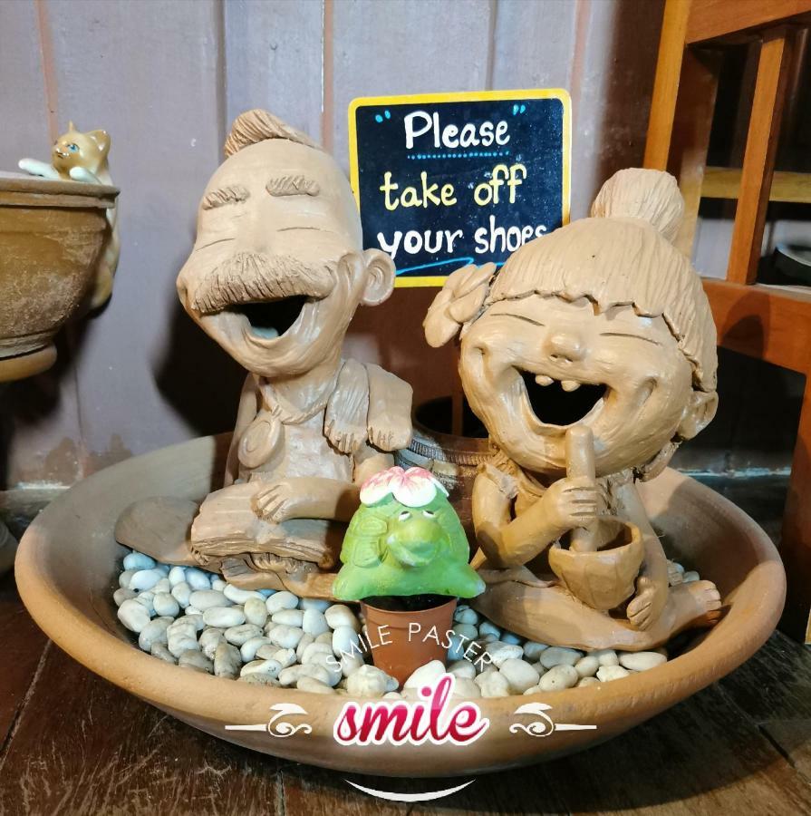 Baan Khun Ya Ayutthaya Hotel Екстериор снимка